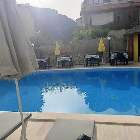 Gala Apart Deluxe Apartamento *
